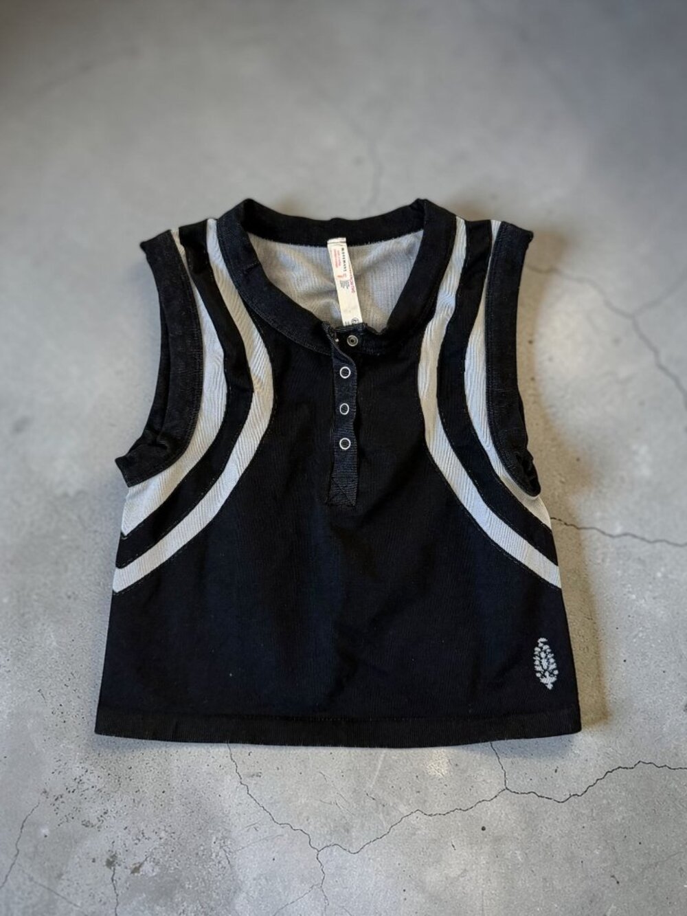 FREE PEOPLE Movement Black Active Top Size M/L